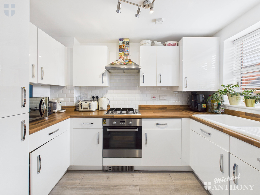 CAM03852G0-PR0420-ST