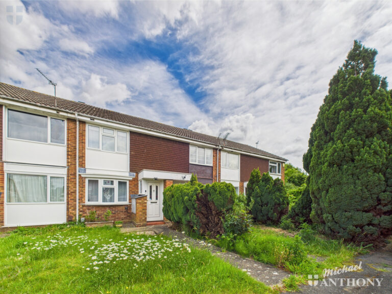Rowland Way, Aylesbury, Buckinghamshire