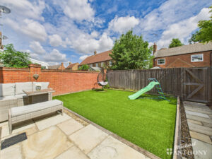 Pakenham Close, Aylesbury, Buckinghamshire