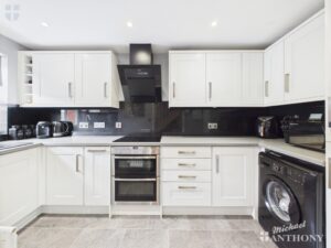 Pakenham Close, Aylesbury, Buckinghamshire