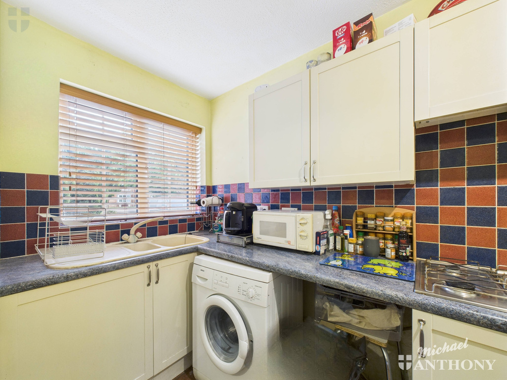 CAM03218G0-PR0734-ST