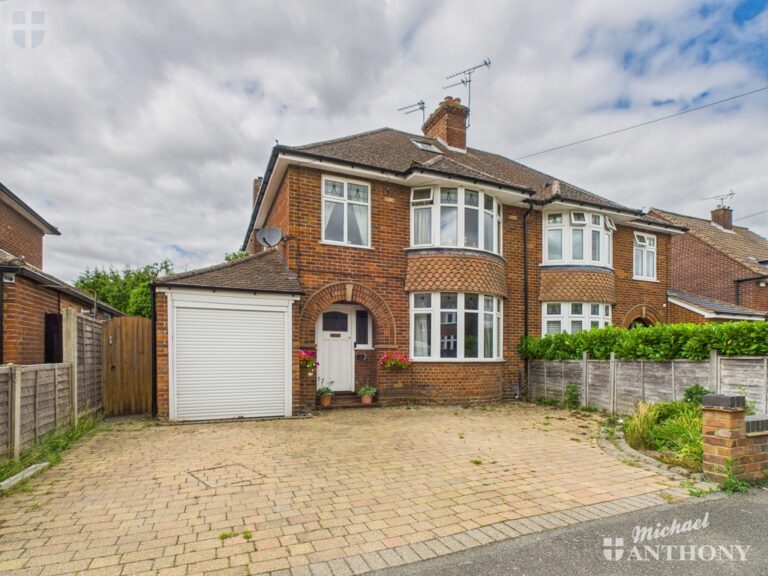 Regent Road, Aylesbury, Buckinghamshire Image