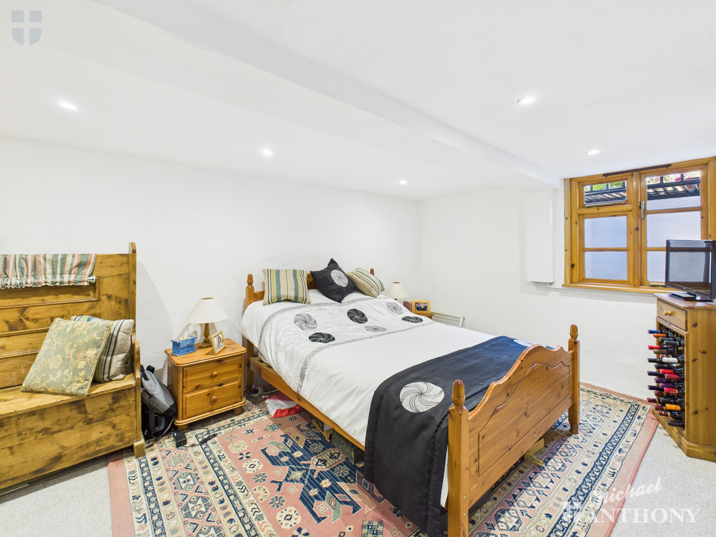 CAM03852G0-PR0350-ST