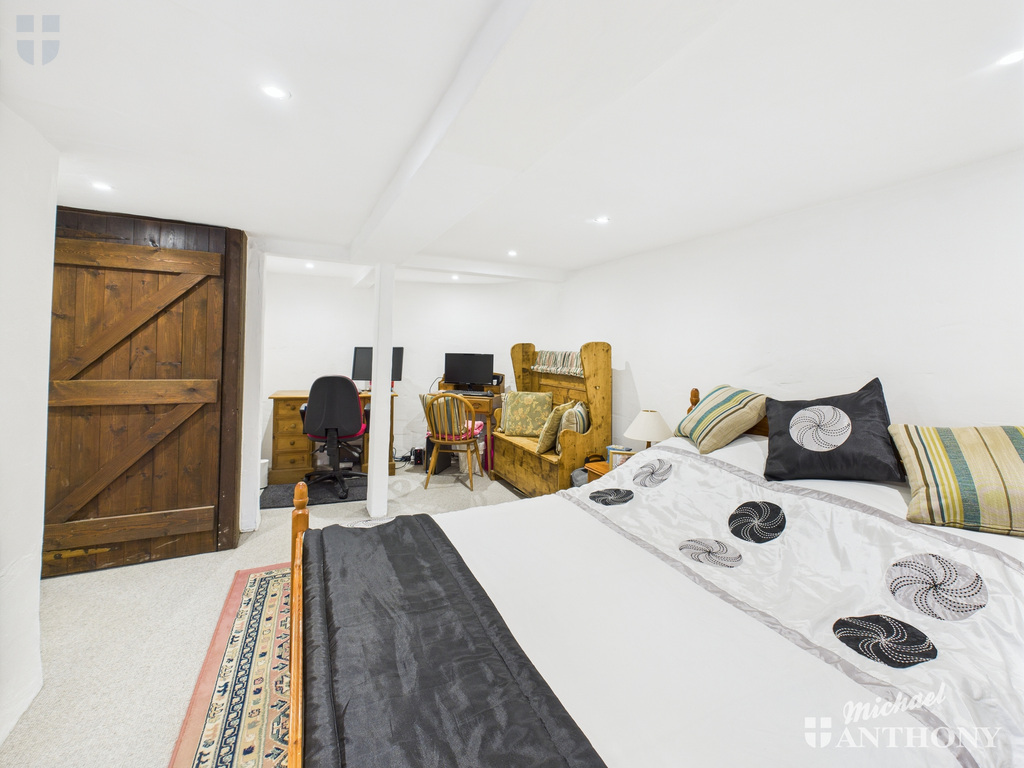 CAM03852G0-PR0350-ST