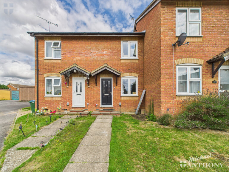 Ravensbourne Road, Aylesbury, Buckinghamshire Image