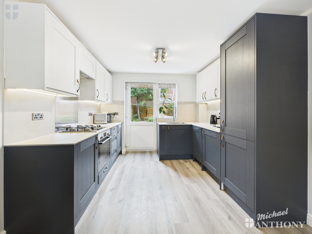 CAM03852G0-PR0392-ST