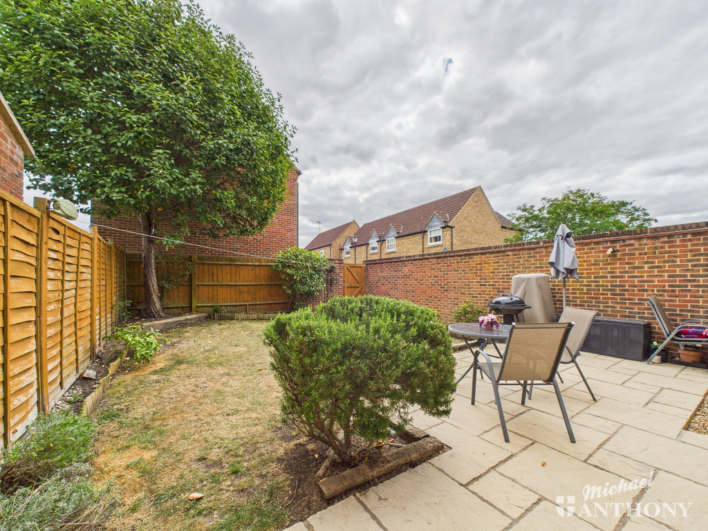 CAM03218G0-PR0745-ST