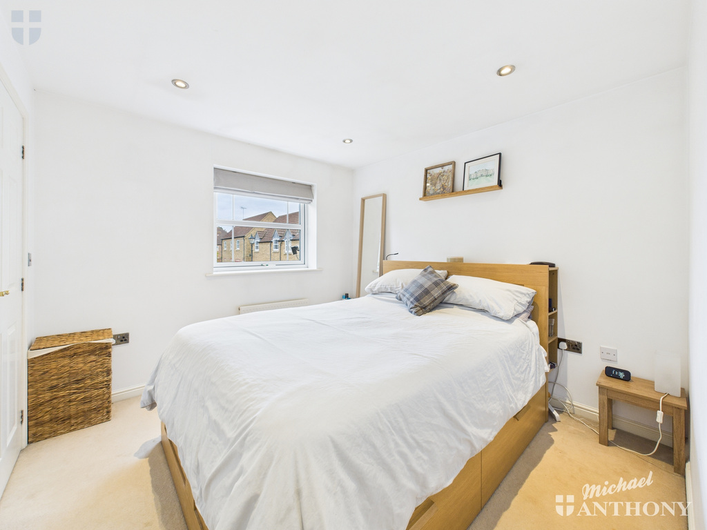 CAM03852G0-PR0392-ST