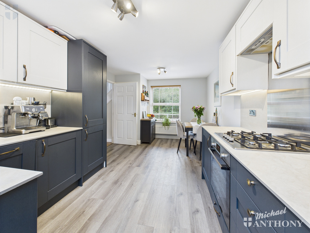 CAM03852G0-PR0392-ST