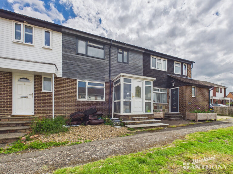 Bronte Close, Aylesbury Image