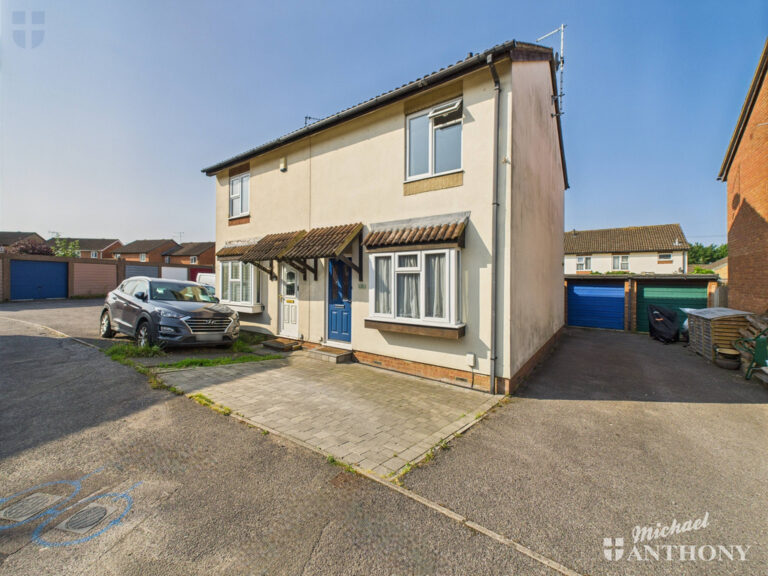 Ravensbourne Road, Aylesbury, Buckinghamshire Image