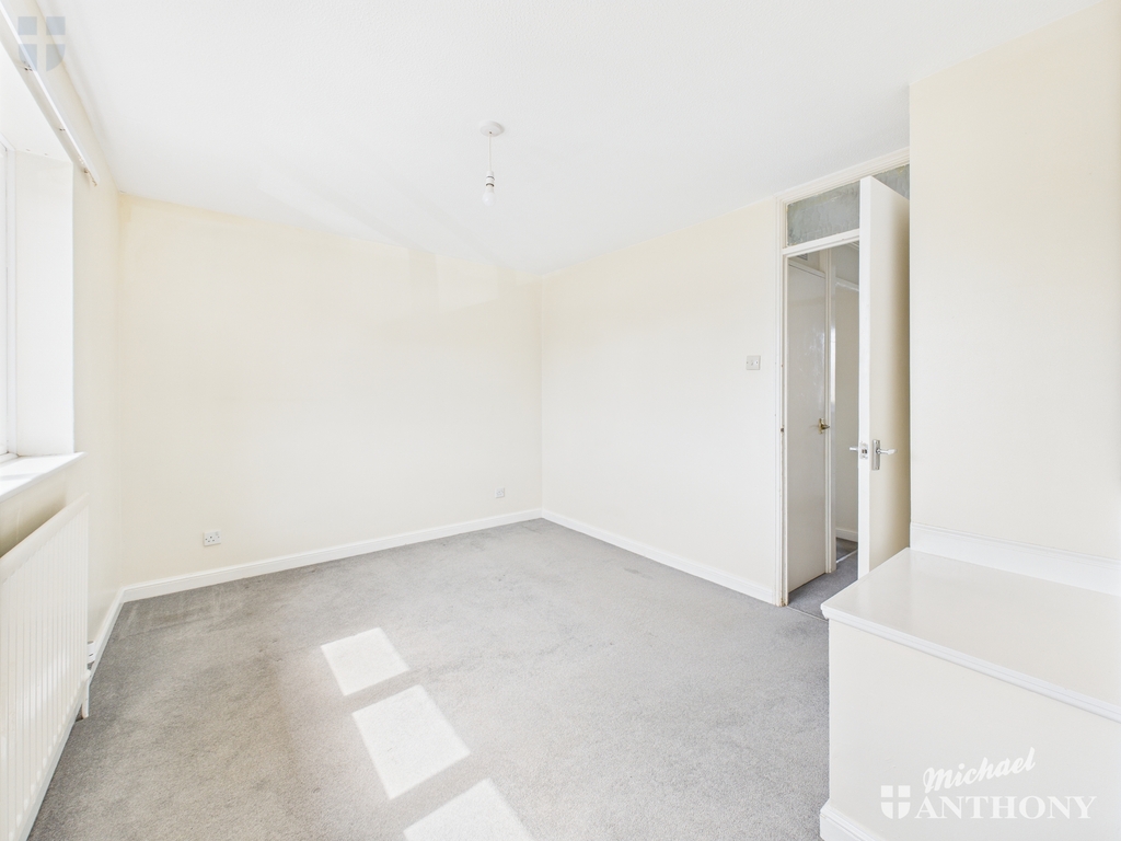 CAM03852G0-PR0383-ST