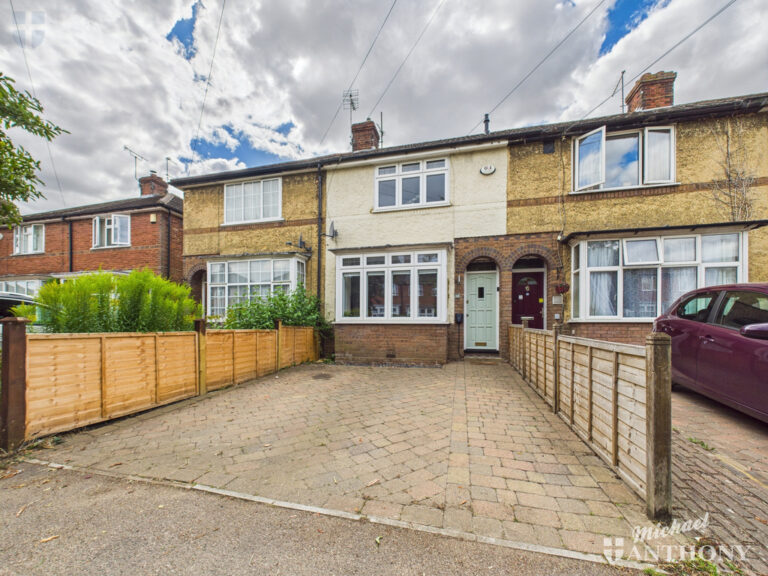 Clinton Crescent, Aylesbury, Buckinghamshire Image