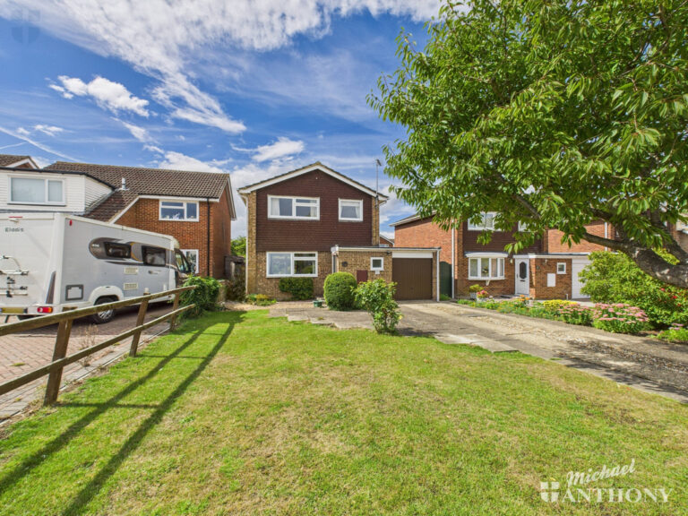 Turnfurlong Lane, Aylesbury, Buckinghamshire Image