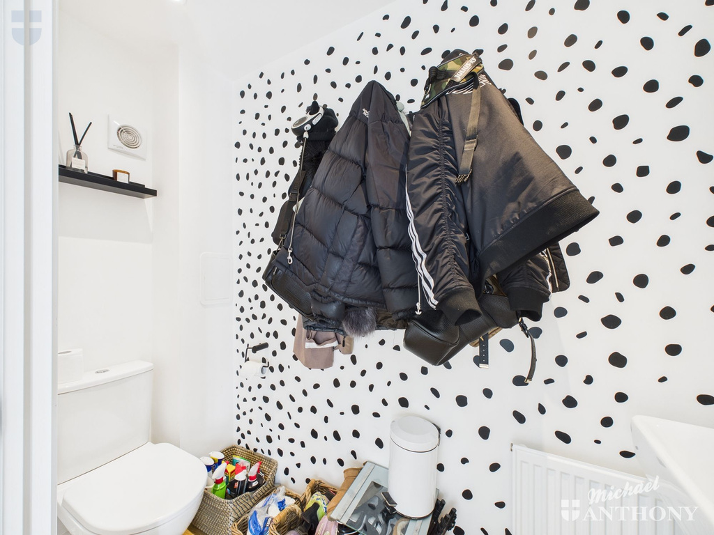 b9857e4ce6664e80b41d