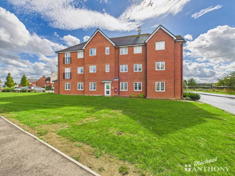 Elton Close, Aylesbury, Buckinghamshire