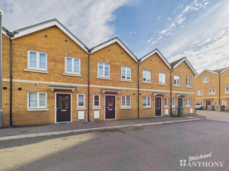 Price Close, Aylesbury, Buckinghamshire