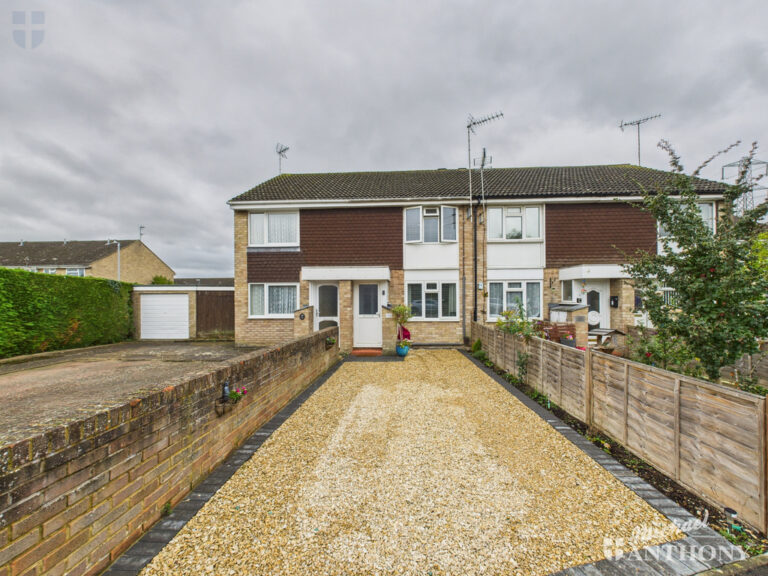 Rowland Way, Aylesbury, Buckinghamshire