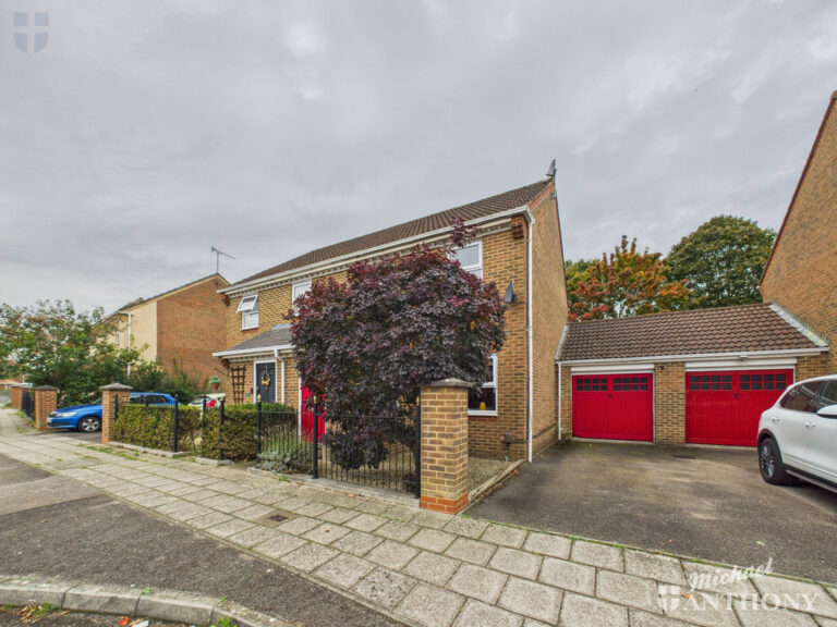 Sandhill Way, Aylesbury, Buckinghamshire