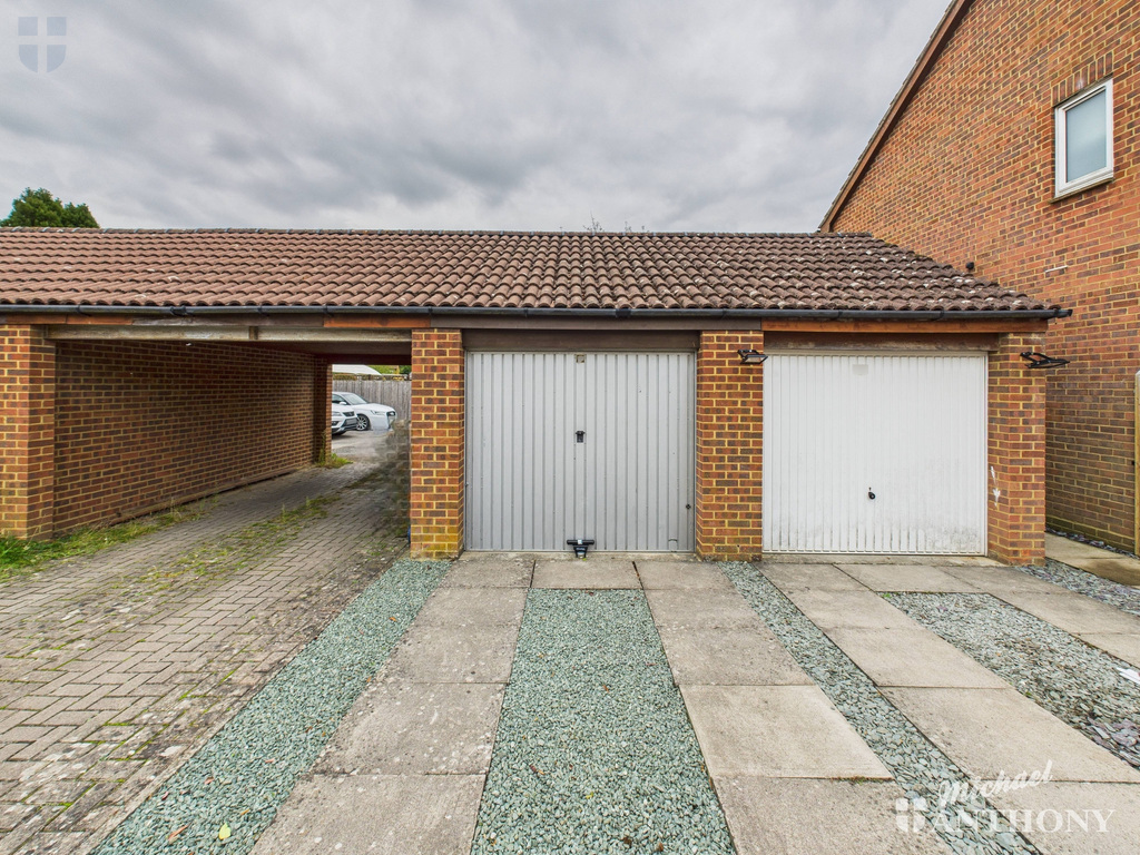 CAM03852G0-PR0431-ST