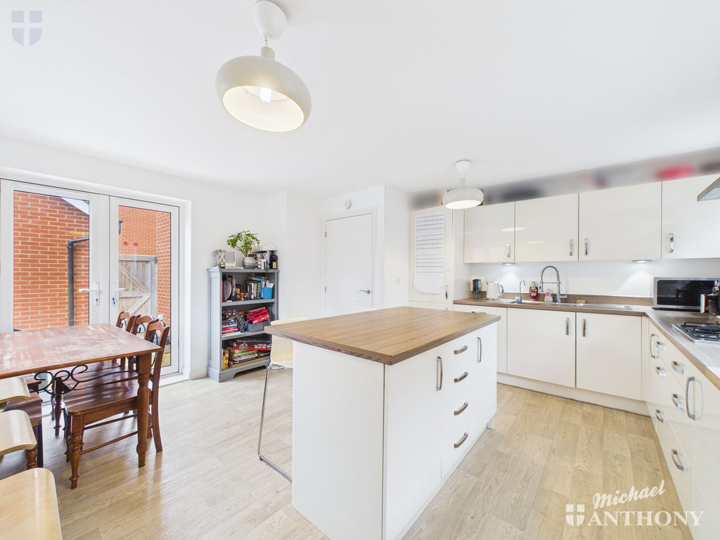 d8cb158f1b4e45f78781