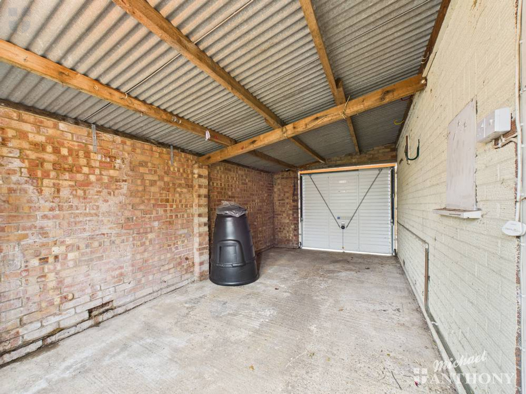 CAM03218G0-PR0813-ST