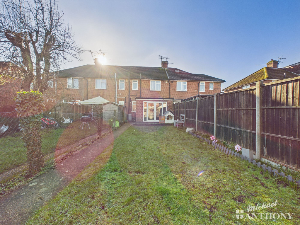 b25d122eccd64c5a9ffb