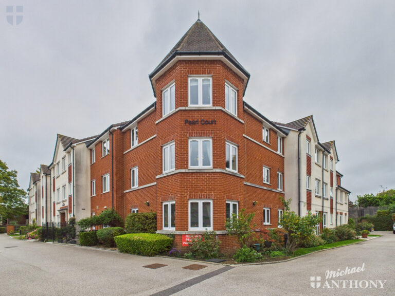 Pearl Court, Croft Road, Aylesbury, Buckinghamshire
