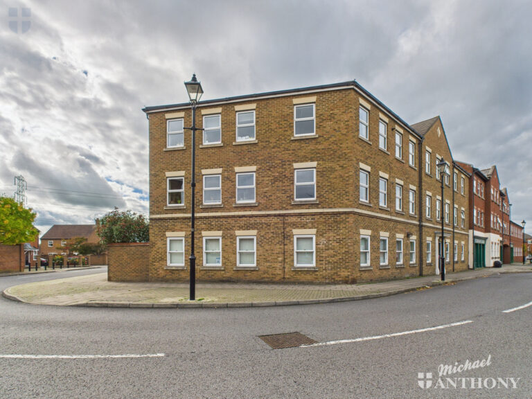 Kingsgate, Aylesbury, Buckinghamshire Image