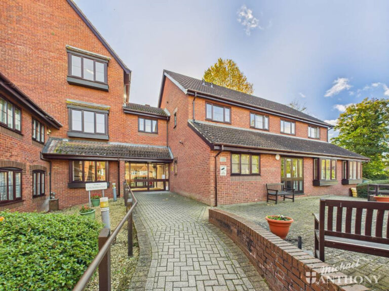 Churchill Court, Beaconsfield Road, Aylesbury