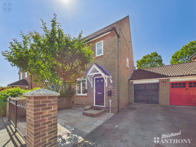 Sandhill Way, Aylesbury Image