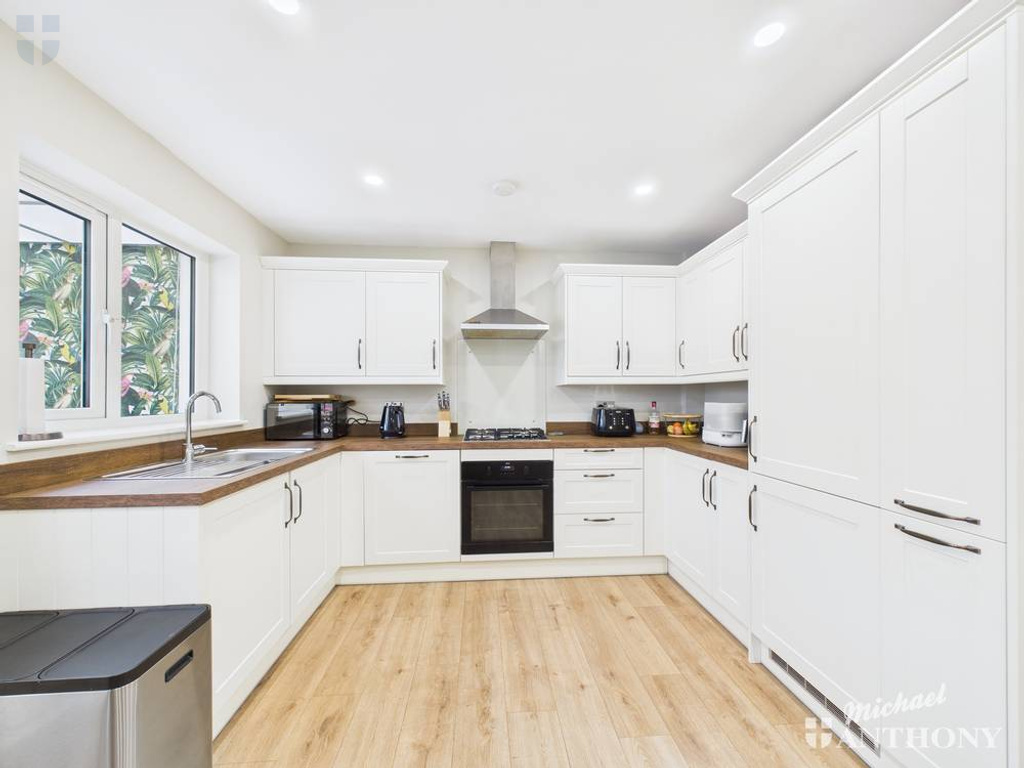 CAM03218G0-PR0824-ST