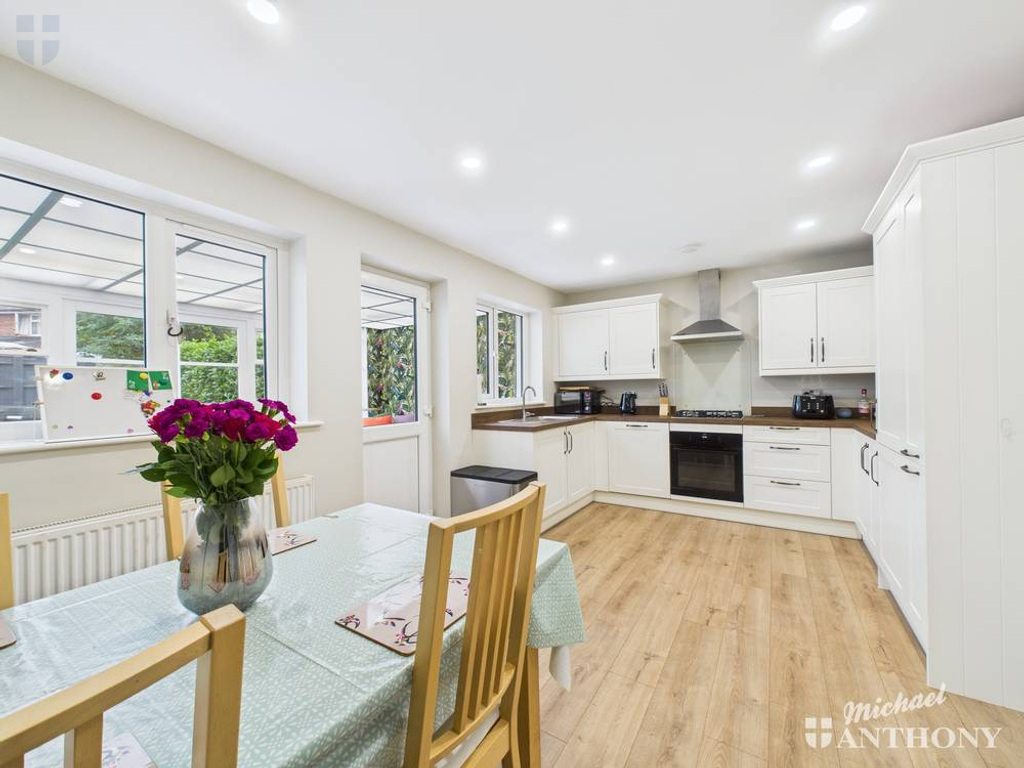 CAM03218G0-PR0824-ST