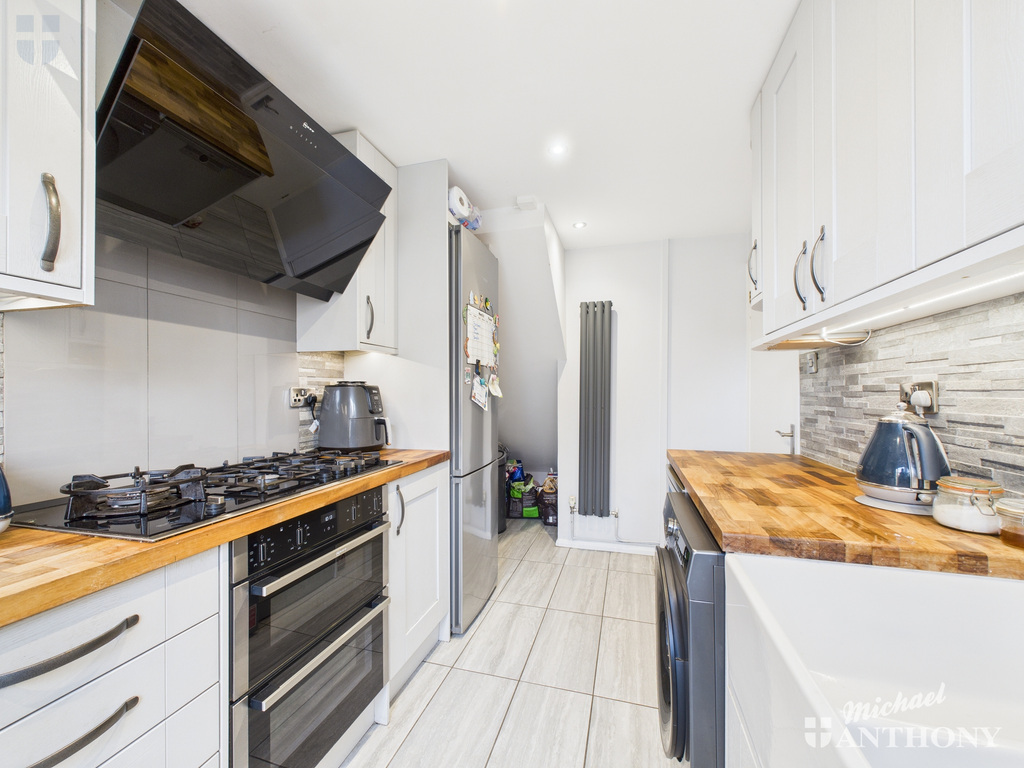 CAM03218G0-PR0831-ST