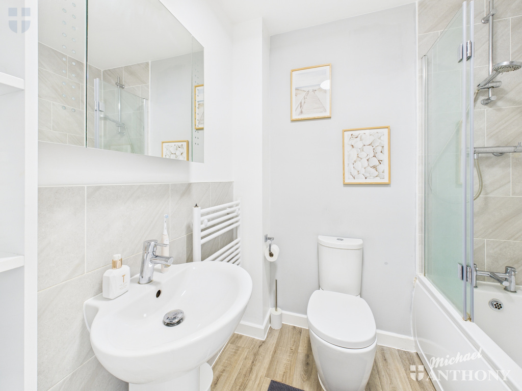 CAM03852G0-PR0483-ST