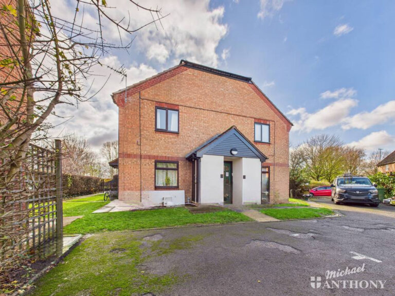 Parslow Court, Aylesbury, Buckinghamshire
