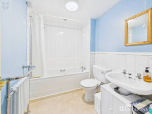 Parslow Court, Aylesbury, Buckinghamshire