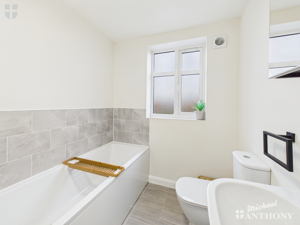 CAM03852G0-PR0479-ST