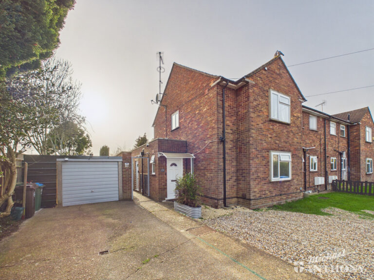 Churchill Avenue, Aylesbury