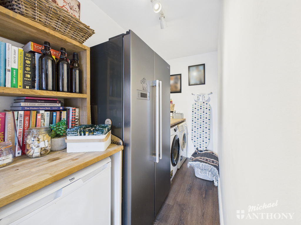 CAM03852G0-PR0506-ST