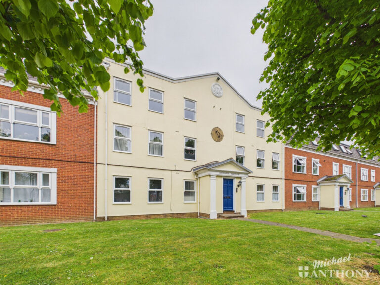 Dove House, Aylesbury Image
