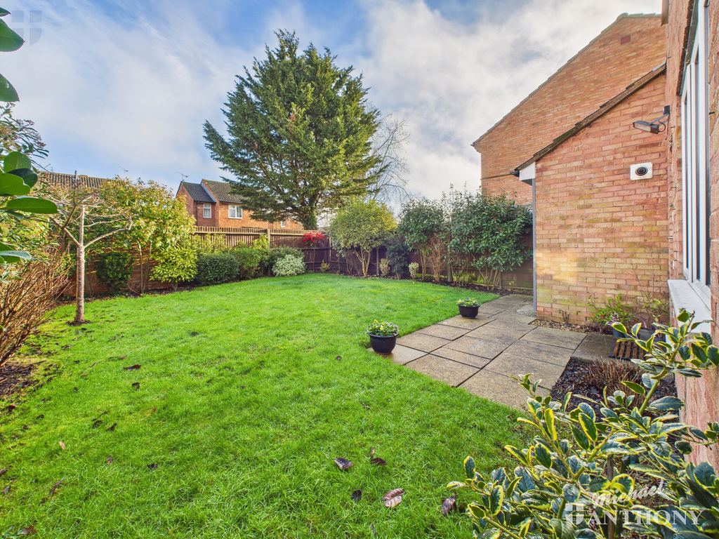 CAM03218G0-PR0869-ST