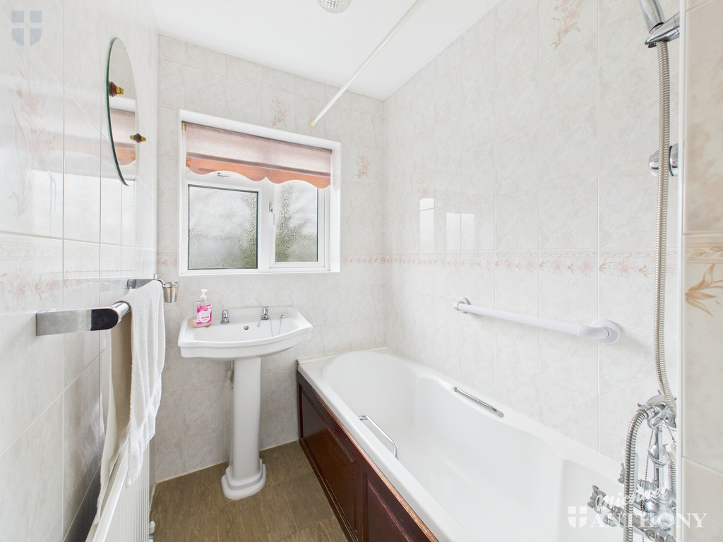 CAM03852G0-PR0536-ST