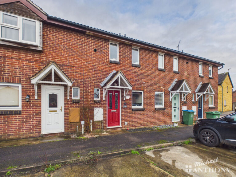 Field Close, Aylesbury Image