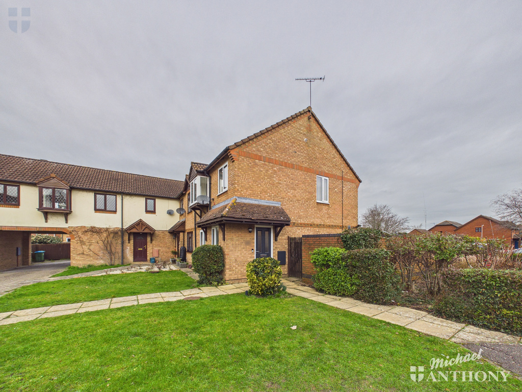 CAM03852G0-PR0555-ST