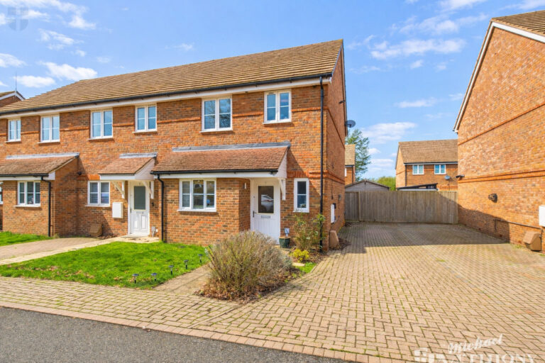 Oak Place, Aylesbury