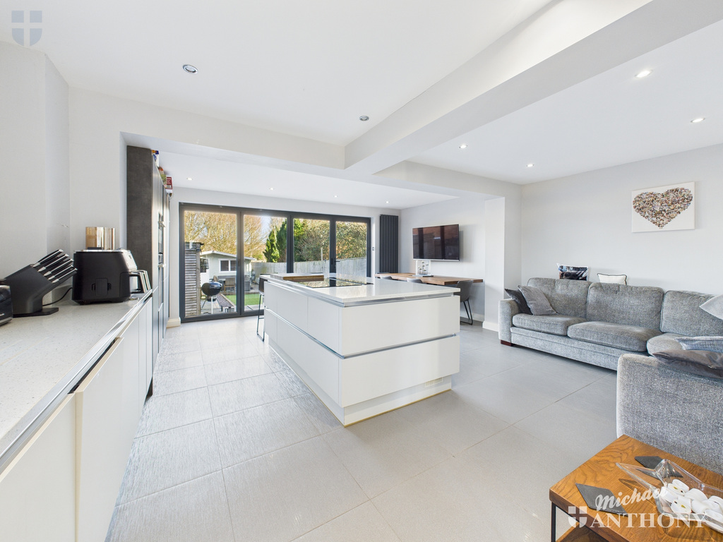 CAM03852G0-PR0538-ST