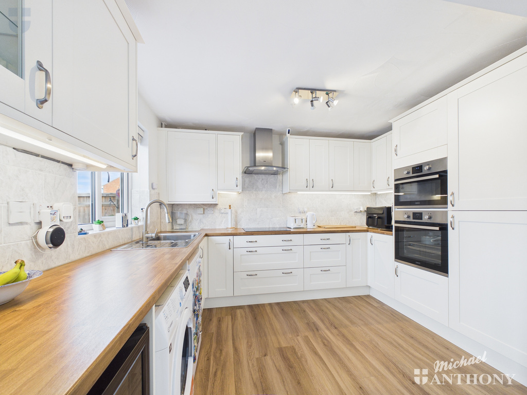 CAM03218G0-PR0941-ST