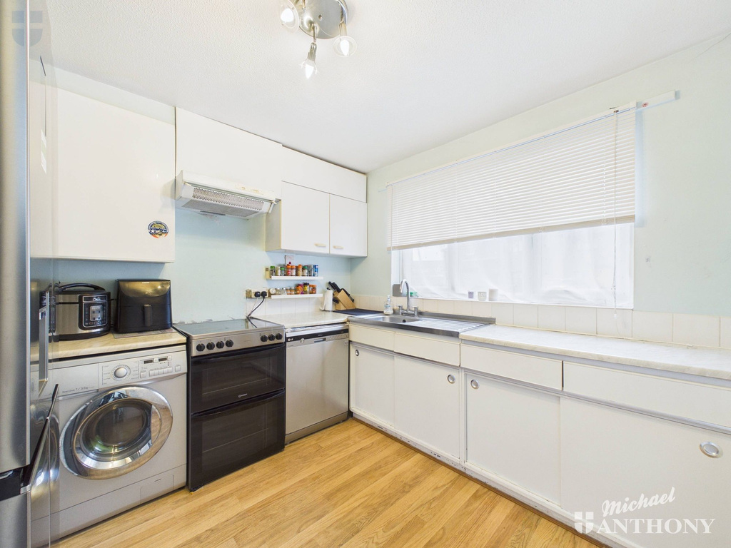 a39000df64b545e4bbc1