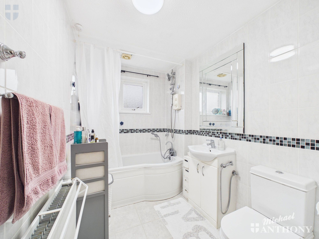 07cc376a2a9f4113af9c